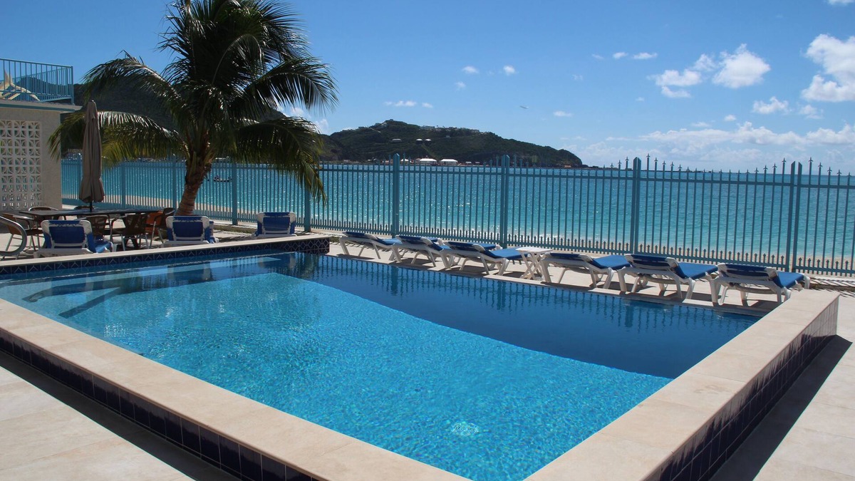 Philipsburg Villa | Beautiful beachfront at The Villas On Great Bay