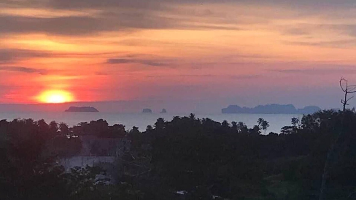 Ko Lanta House | Beautiful Bohemian Cottage with Amazing Sea Views