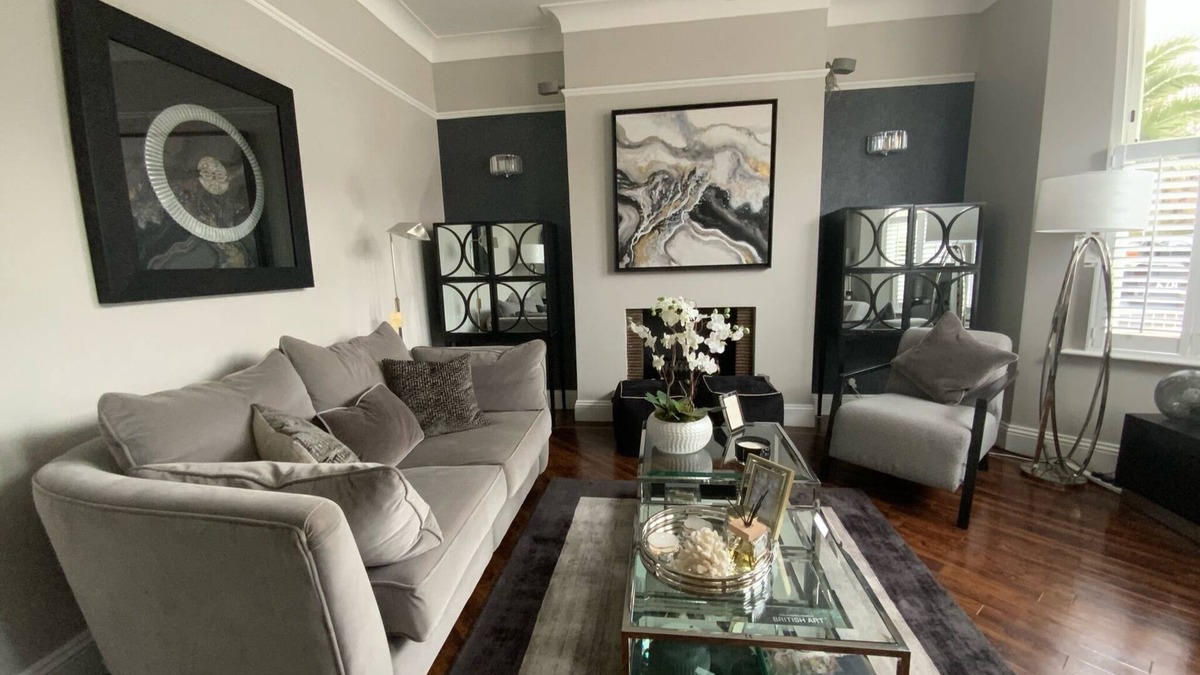 Lewisham House | Beautiful, Boutique, Period Victorian London house,- 8 miles into Central London
