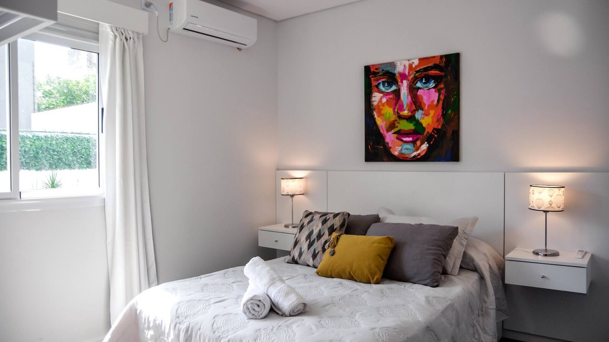 Parana House | Beautiful Brand New 2 Bedroom House with Garage
