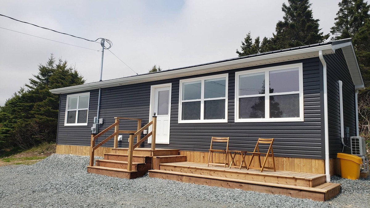 Tangier Cottage | Beautiful brand new cottage overlooking the islands of Pleasant Harbour