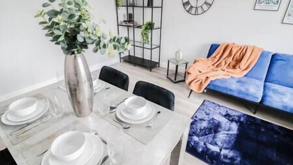 Luton House | Beautiful Brand New House