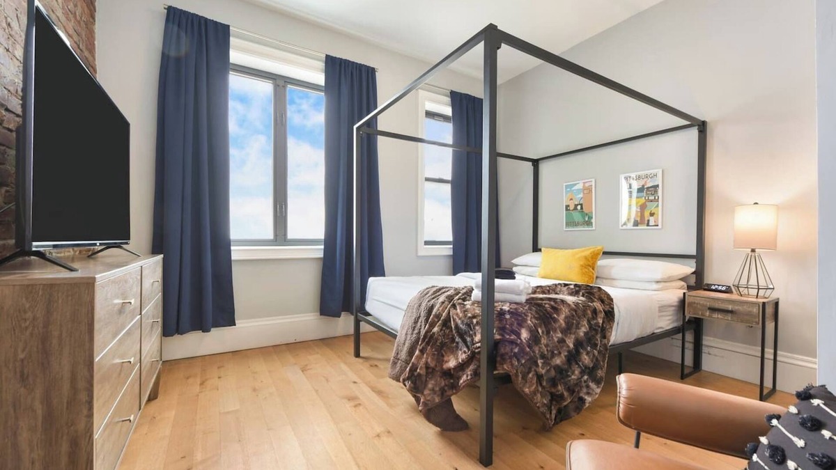 East Allegheny Apartment | Beautiful Brick Space, Minutes to Everything!