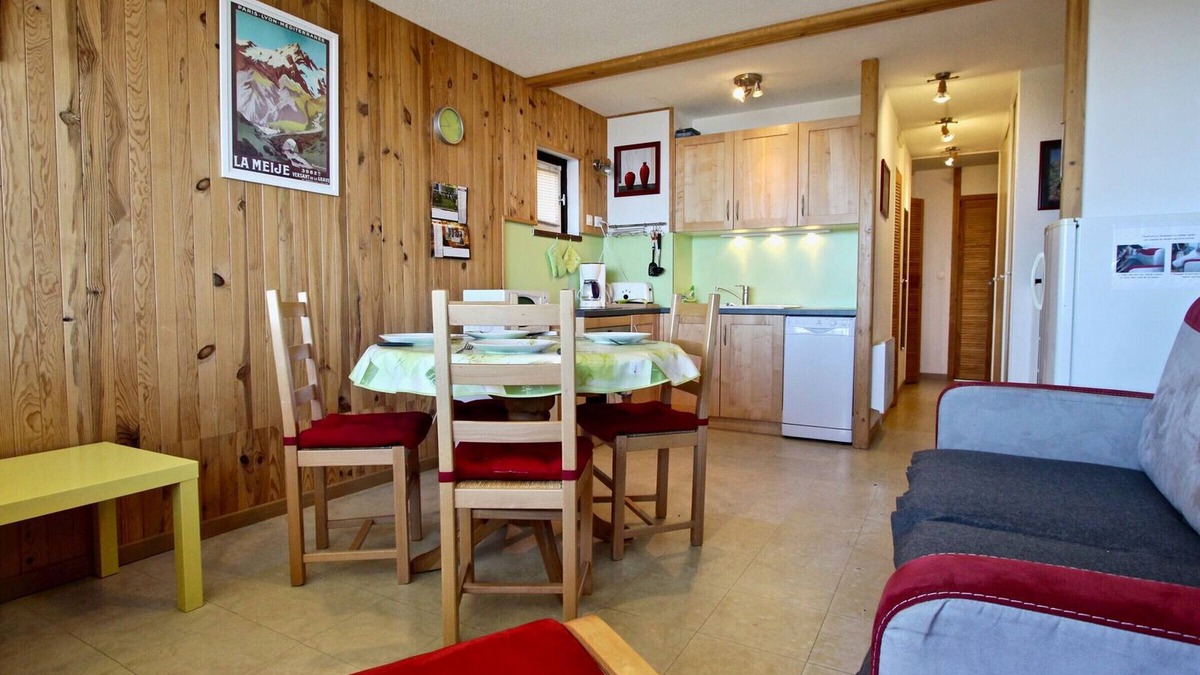 Chamrousse Apartment | Beautiful bright apartment with balcony, near slopes and shops in Chamrousse