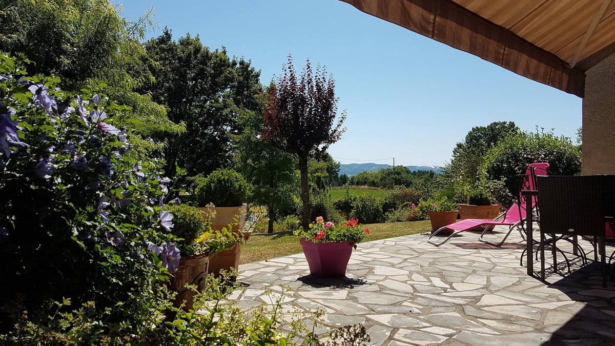 Latouille-Lentillac House | Beautiful country house with very good value for money. Ideal for relaxation.