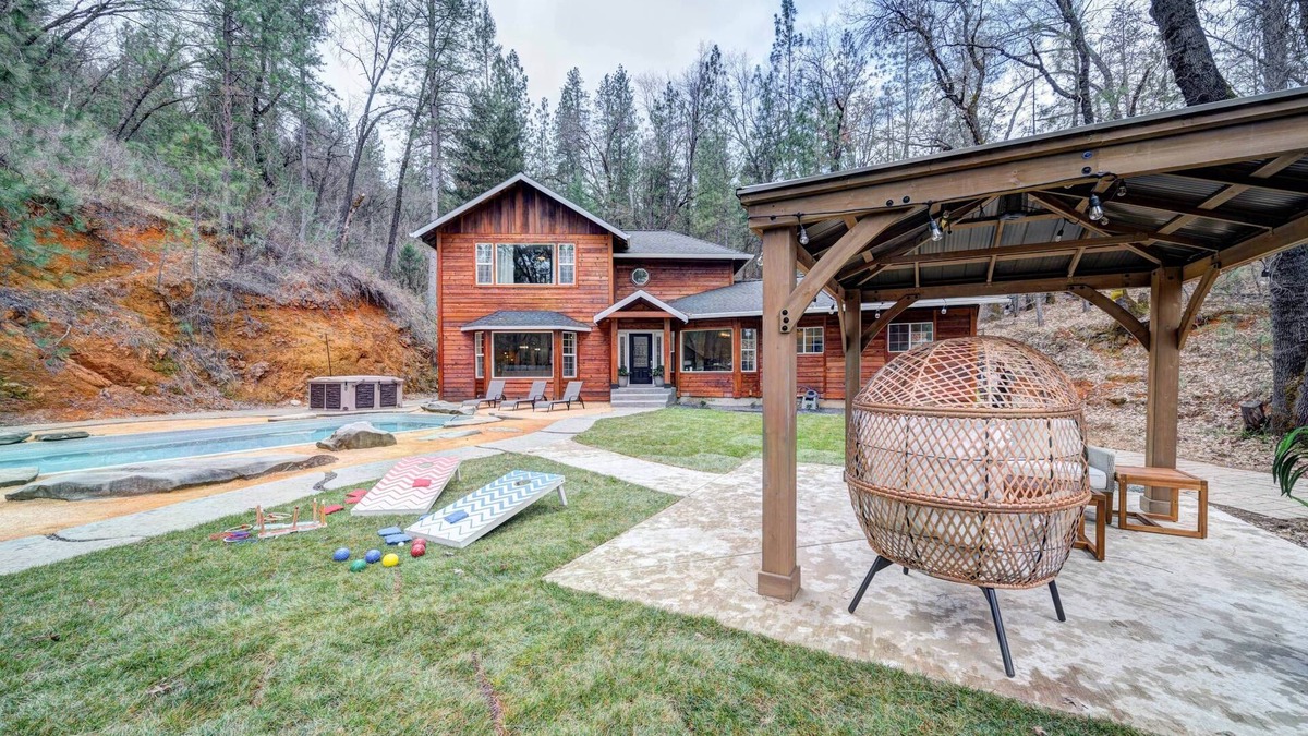 Lakehead Cabin | Beautiful Cabin at Lakehead
