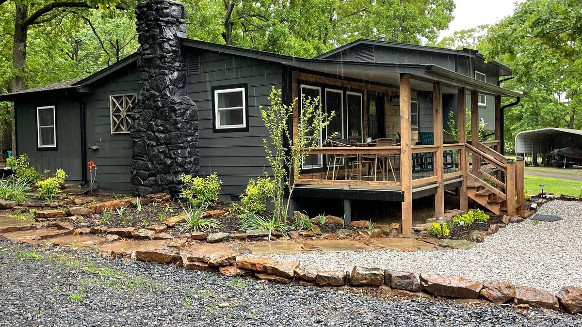 Hulbert Cabin | Beautiful cabin by the Lake