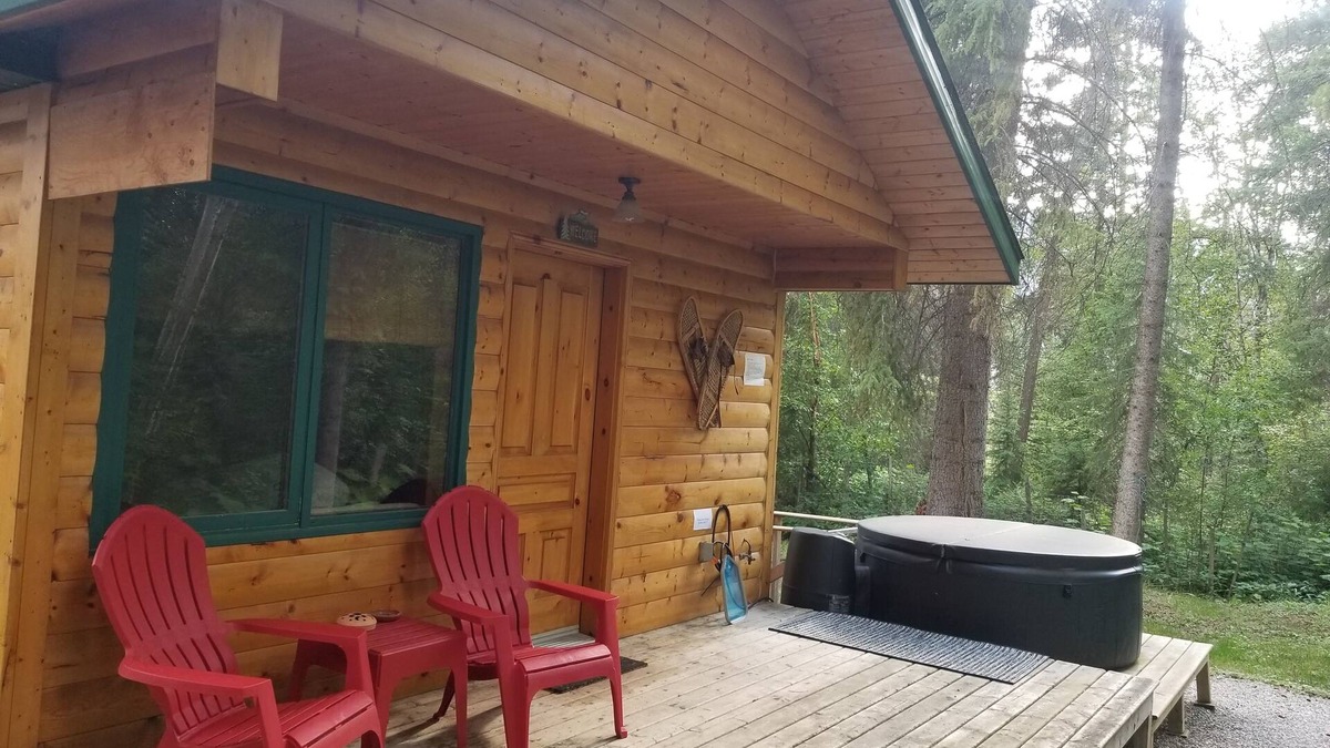 East Kootenay Cabin | Beautiful Cabin with private hot tub in quiet setting