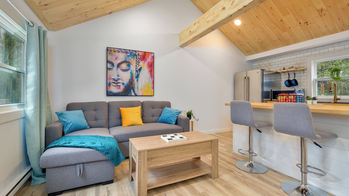 Cape Breton Regional Municipality Cabin | Beautiful cabin close to golf, skiing, marina and city. (Dog friendly)
