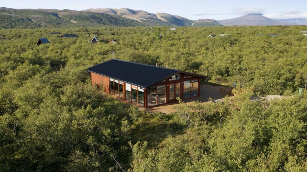 Husafell Cabin | Beautiful cabin in Húsafell in Iceland.