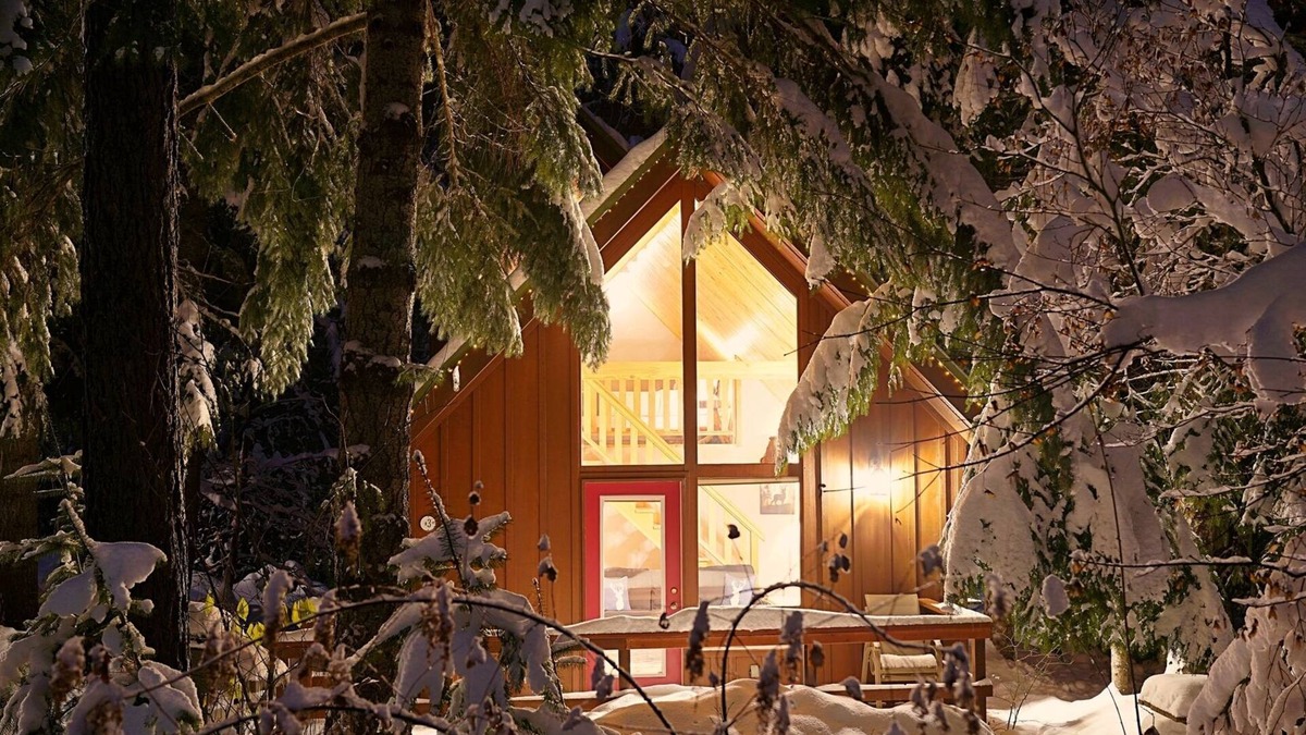 Trout Lake Cabin | Beautiful Cabin With Partial Views of Mt. Adams