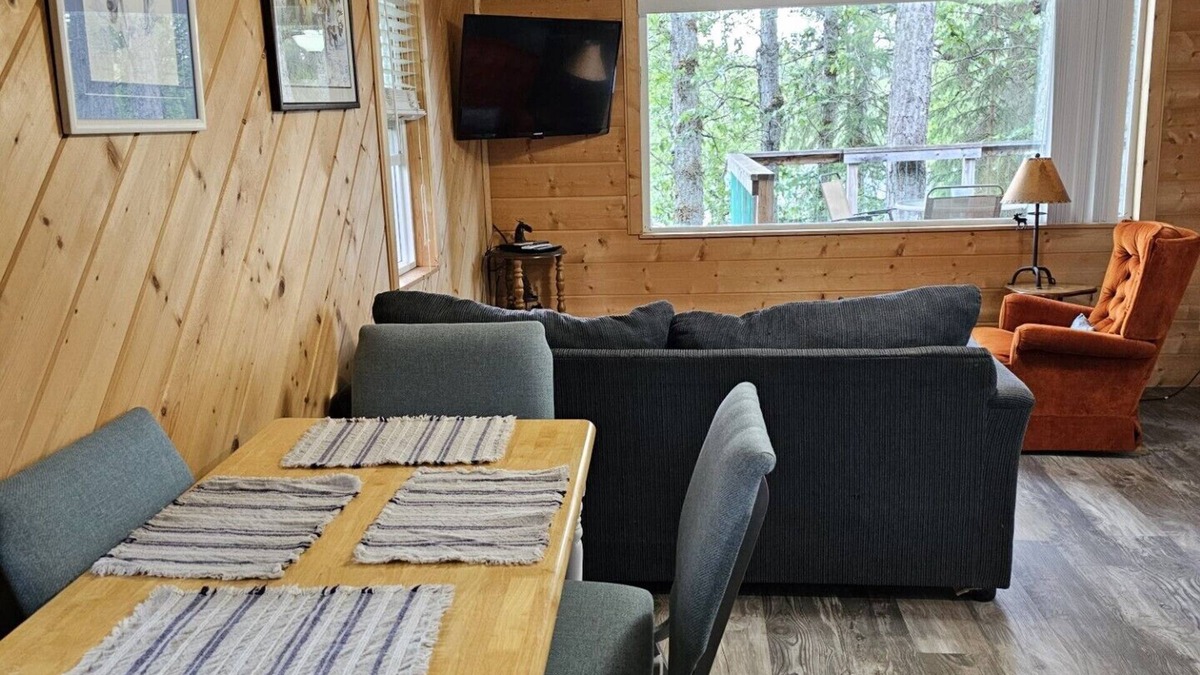 Kasilof Cabin | Beautiful Cabin with view of Kasilof River - Access to private dock