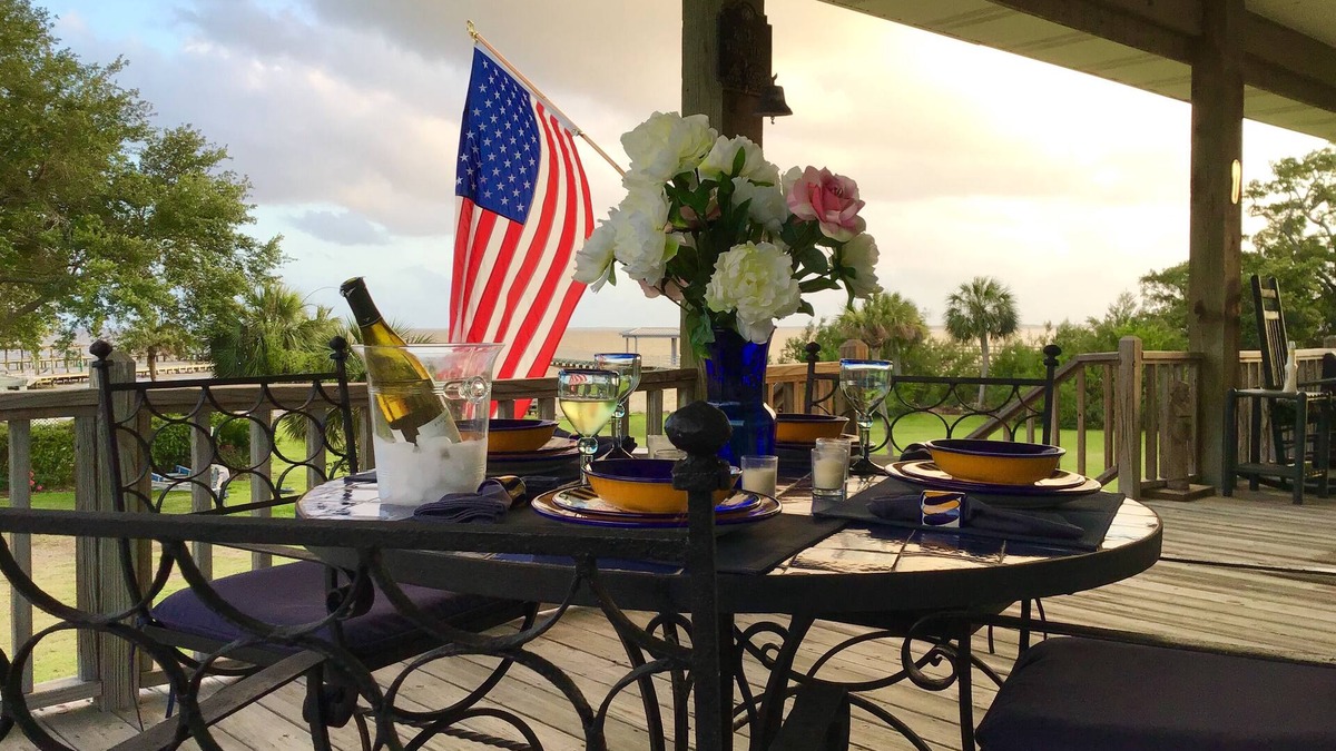 Lake Charles House | Beautiful Calcasieu Lake Views from Old Settlement Home.