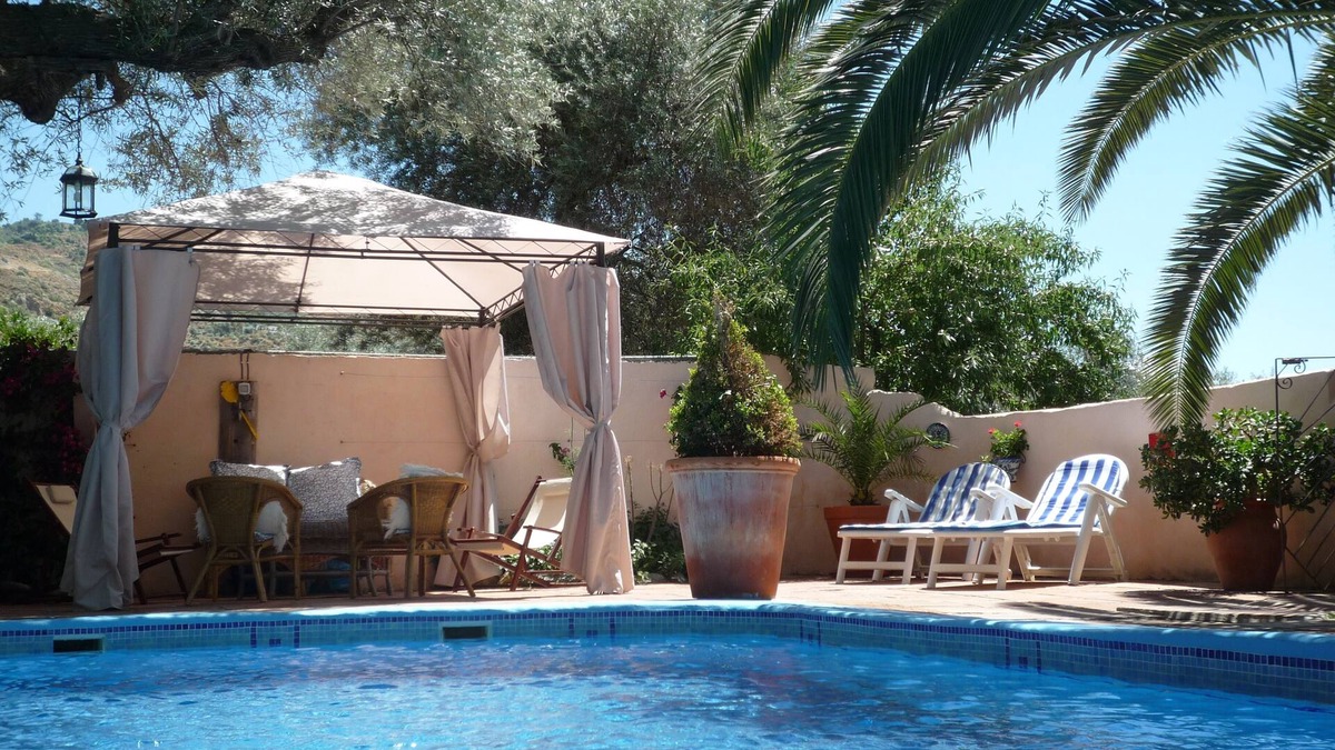 Orgiva Villa | Beautiful Casita with Private Walled and Gated Pool, Stunning Gardens & WiFi