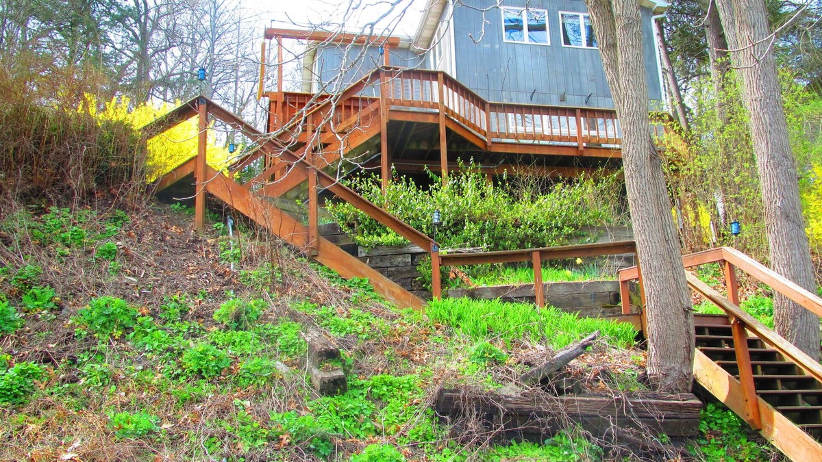Northwest Ithaca House | Beautiful Cayuga Lake