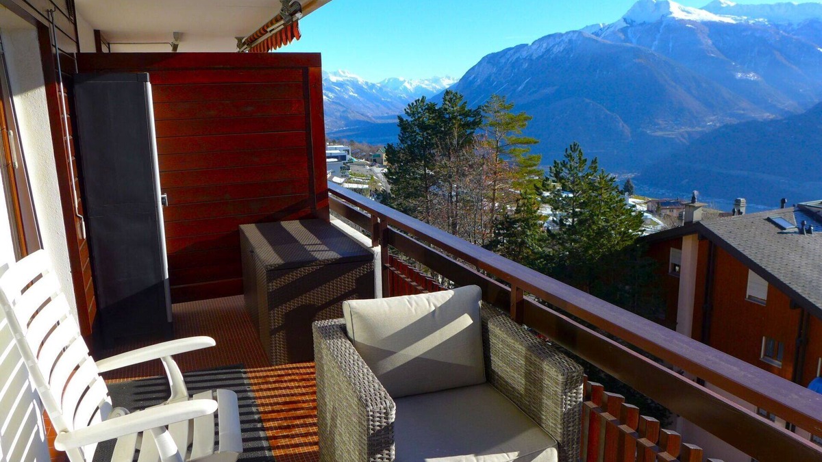 Chermignon Apartment | Beautiful apartment for 5 people with WIFI, TV, balcony and parking