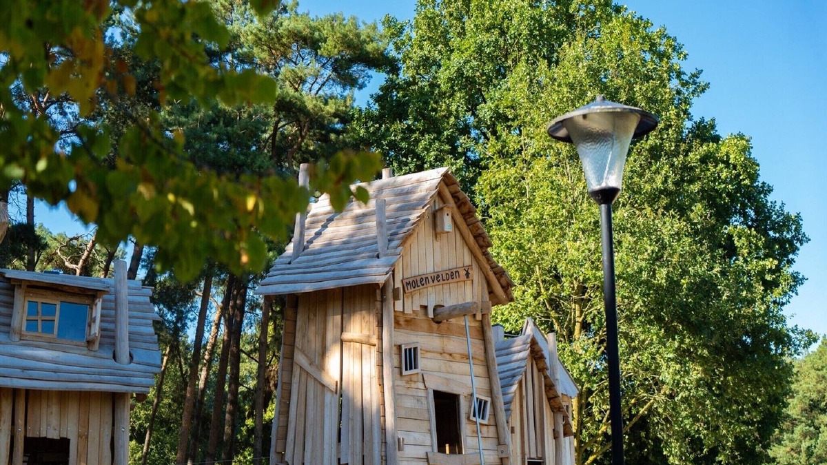 Municipality of Veldhoven Ski Chalet | Beautiful chalet with a sauna
