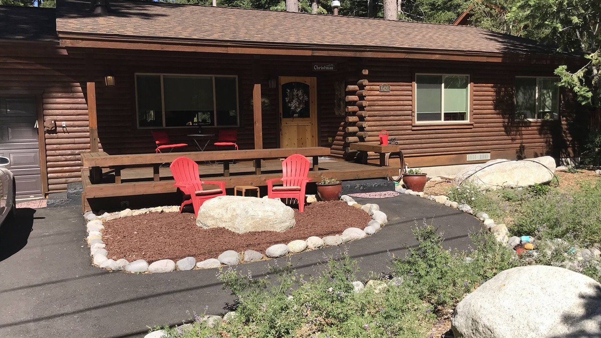 Chamberlands House | Beautiful Chambers Landing Cabin