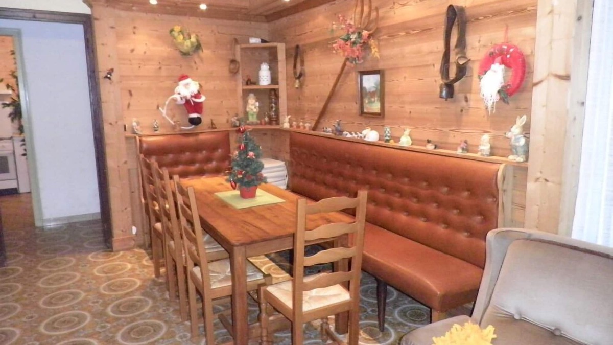 Villard-sur-Doron Ski Chalet | BEAUTIFUL CHARMING SAVOYARD CHALET , 3 * WIFI