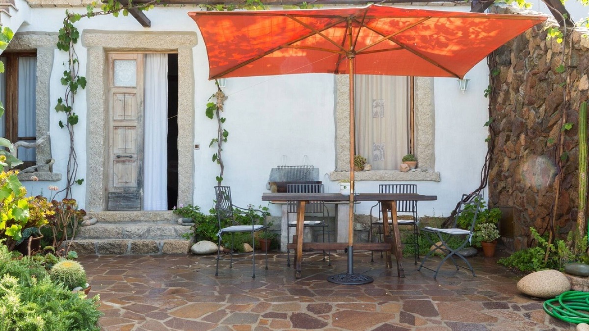 Azzagulta House | Beautiful characteristic 3 bedroom house near the sea