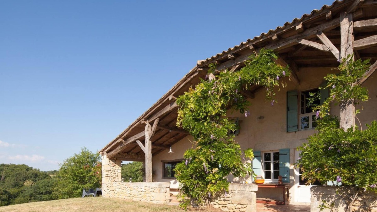 Sigalens House | Beautiful charming renovated old house with beautiful viewpoint and pool