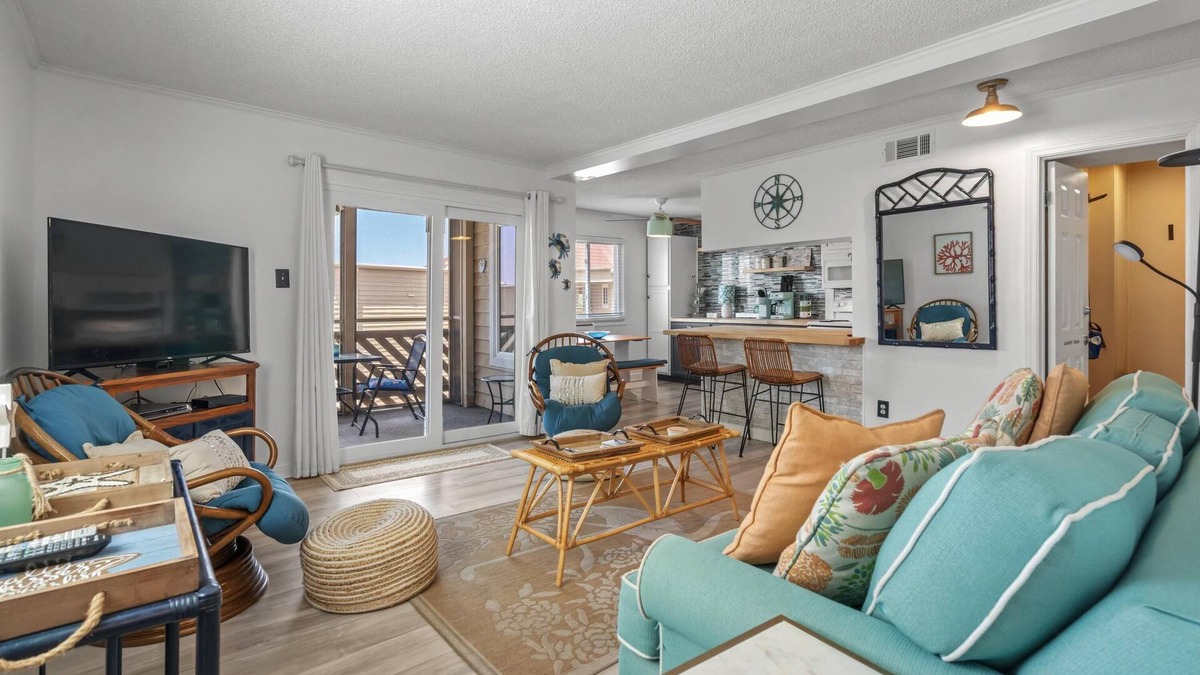 Ash Condo | Beautiful Coastal Retreat in North Myrtle Beach - Steps from the Ocean