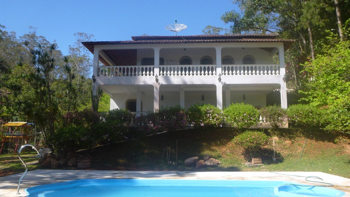 Mogi das Cruzes House | Beautiful colonial house, leisure, green and private lake and pool