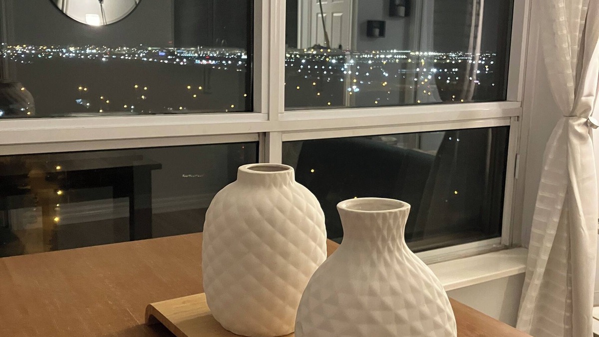 Humberwood Condo | Beautiful condo view in Toronto, great amenities, mins from airport and highways