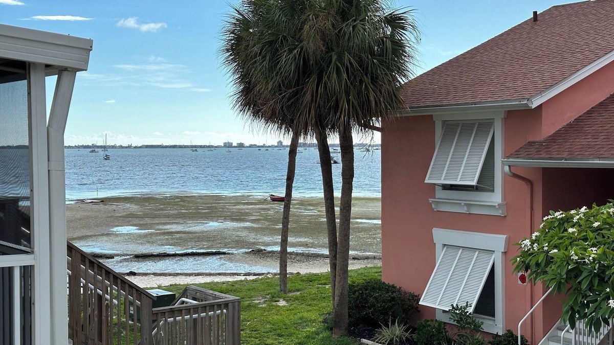 Bayview Condo | Beautiful Condo ,Water View , Bermuda Bay Beach Club ,Saint Petersburg , Florida