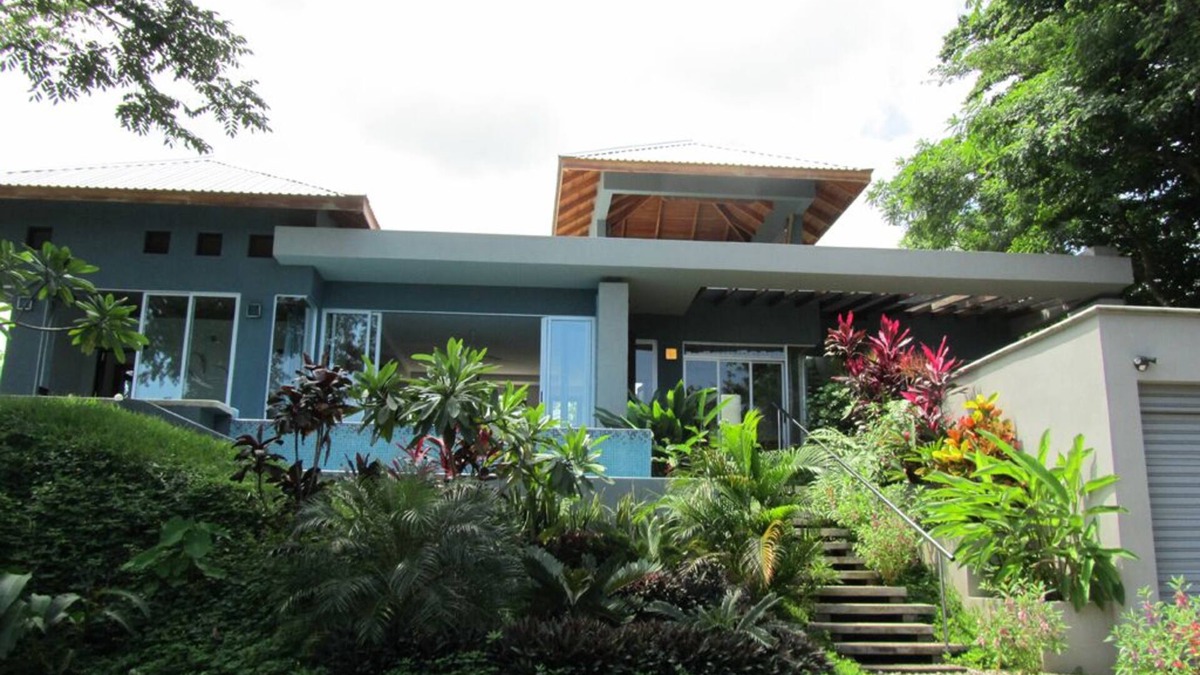 Samara Villa | Beautiful, Contemporary Private Art/Yoga Retreat Home In Paradise!