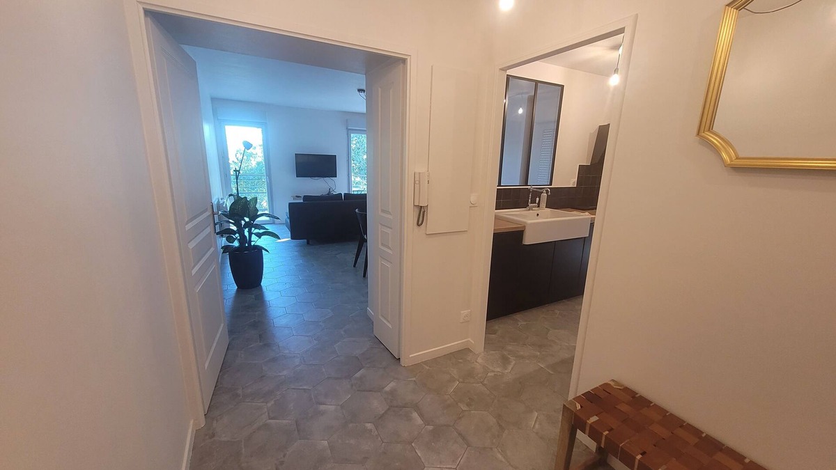 Montaudran - Lespinet Apartment | Beautiful contemporary apartment close to amenities