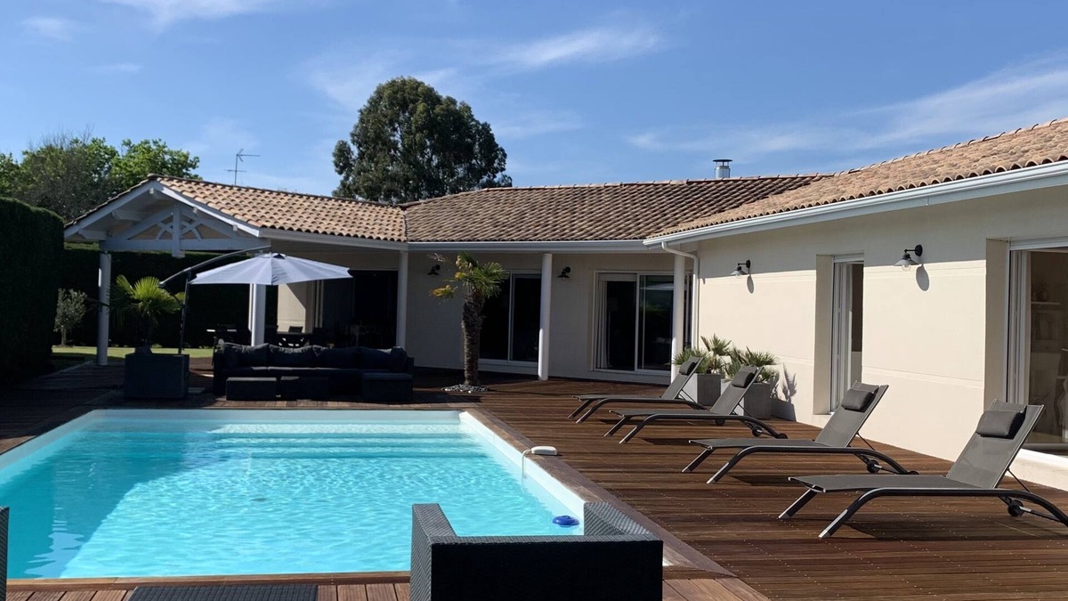 Cestas Villa | Beautiful Contemporary Villa Between Bordeaux and Arcachon Bay