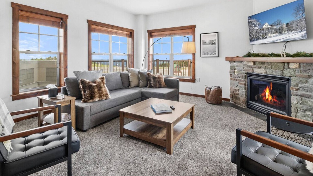 Snowshoe Apartment | Beautiful Corner Unit Wraparound Balcony Underground Parking