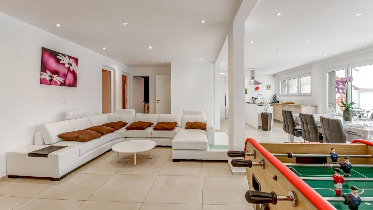 Mazire House | Beautiful cottage in La Chaux with jacuzzi
