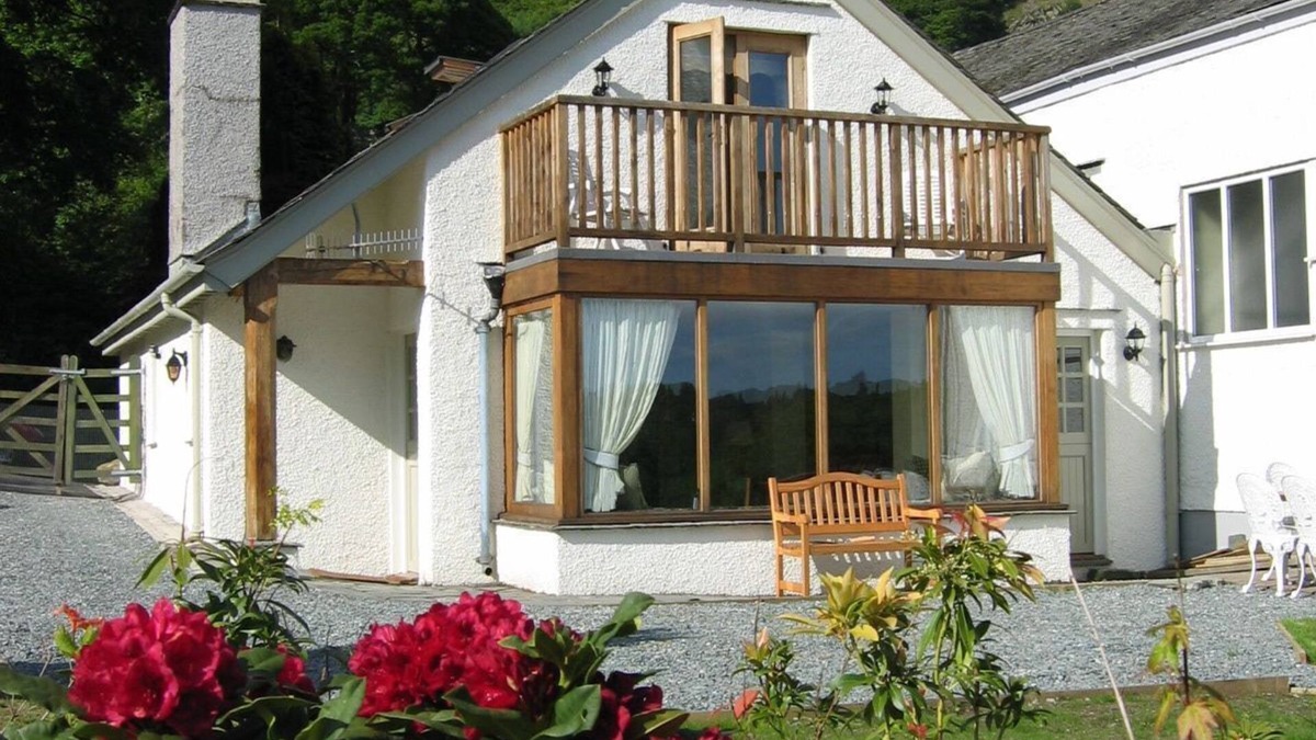 Loughrigg Cottage | Beautiful cottage in stunning location by Loughrigg Fell and close to Ambleside