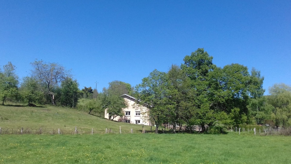 Ronchamp Cottage | Beautiful cottage in the countryside in Ronchamp near the Corbusier architect
