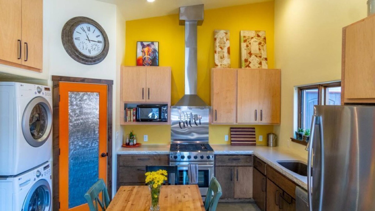 Moab South Valley Cottage | Beautiful cottage in the rocks