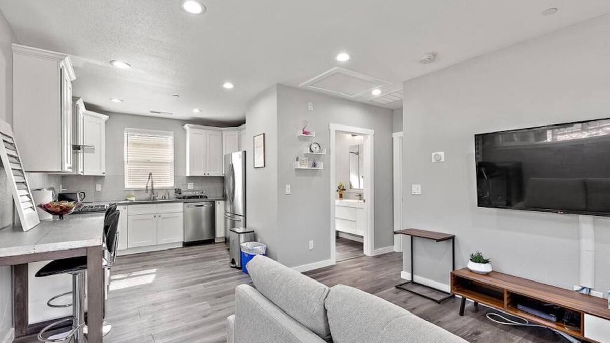 Mountain View House | Beautiful Cottage in Silicon Valley