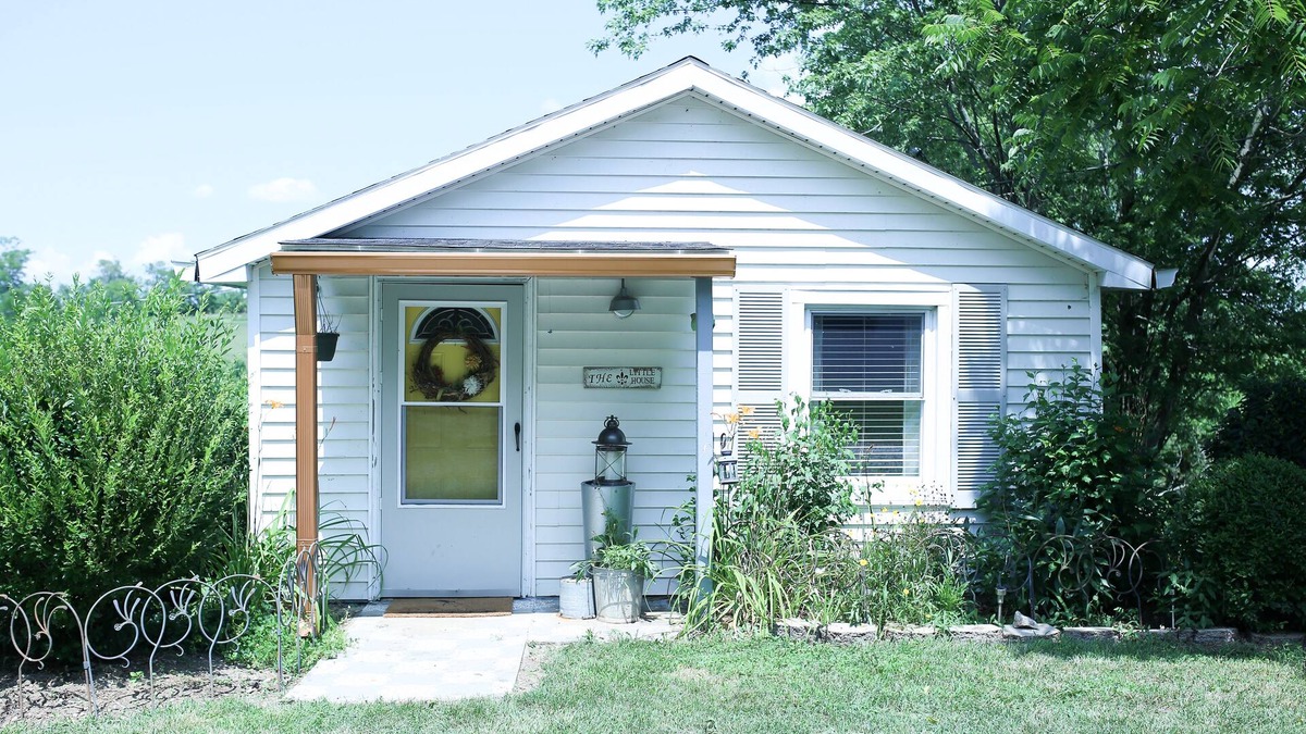 Port Royal Cottage | Beautiful Cottage Farm Stay