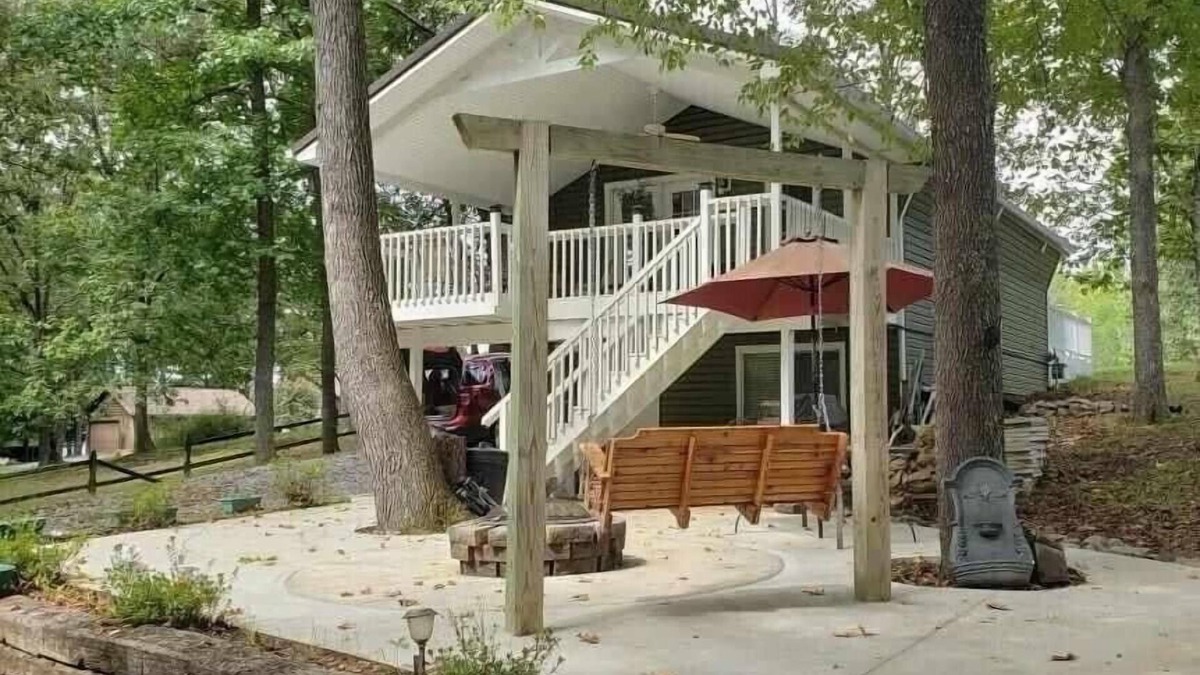 Benton Cottage | Beautiful Cottage -Water Front+dock+Big Bear Bay