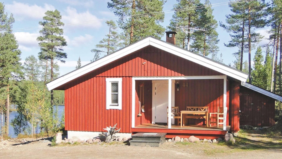 Ringbo House | Beautiful cottage with views of the beautiful Kringelfjord.