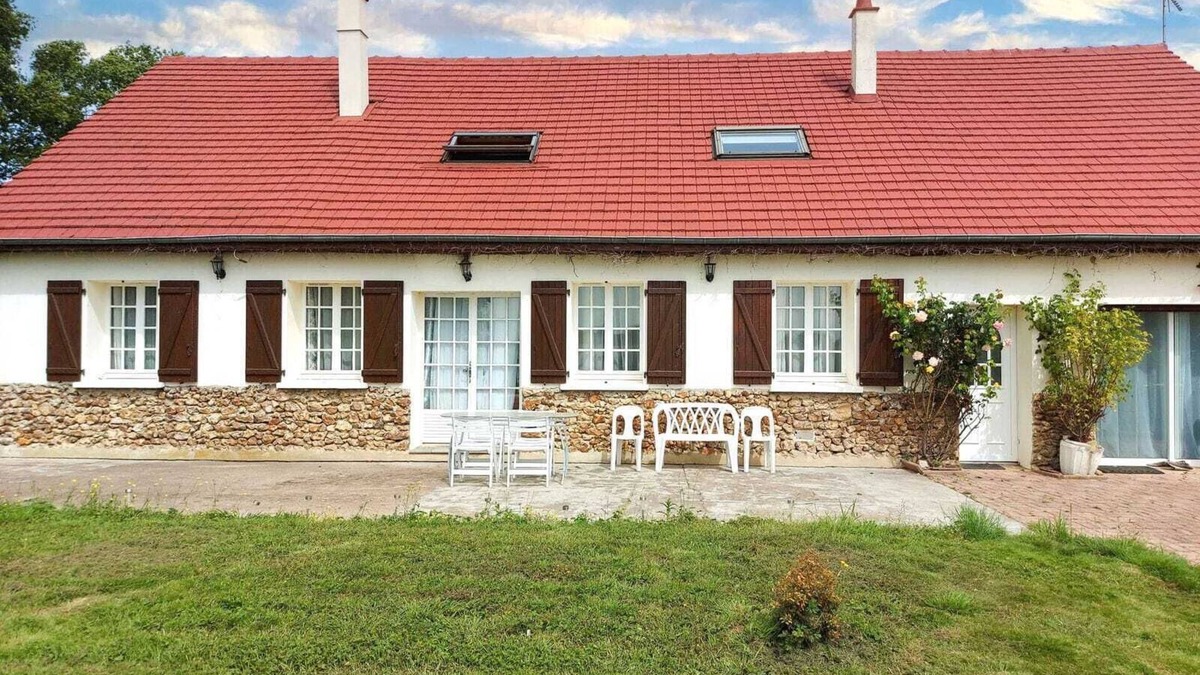 La Bazoche-Gouet House | Beautiful country house located in Eure-et-Loire in an idyllic setting