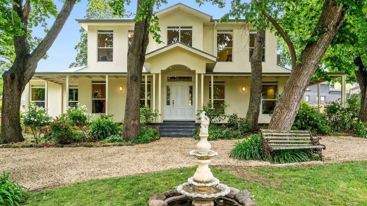 New Norfolk House | Beautiful country home in the Derwent Valley