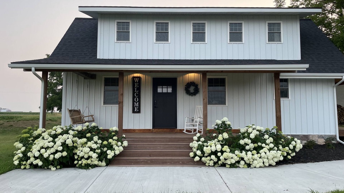 Shaftsburg Cottage | Beautiful Country Cottage: fire pit, near MSU, Antiques, Winery & trails