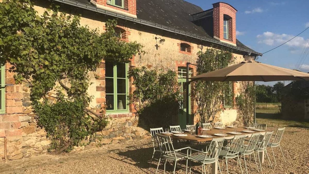 Montguillon House | Beautiful country house with swimming pool in the Loire Valley