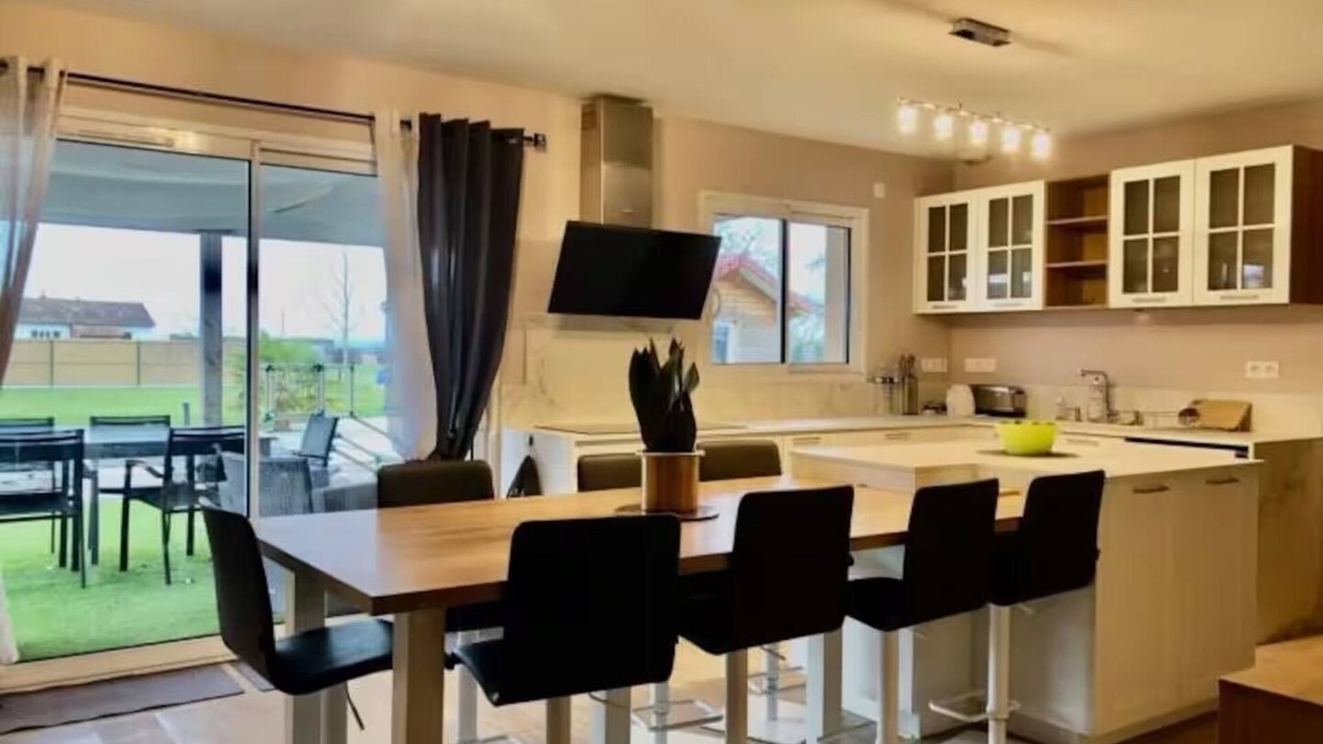 Montoldre House | Beautiful country house with 2 bedrooms
