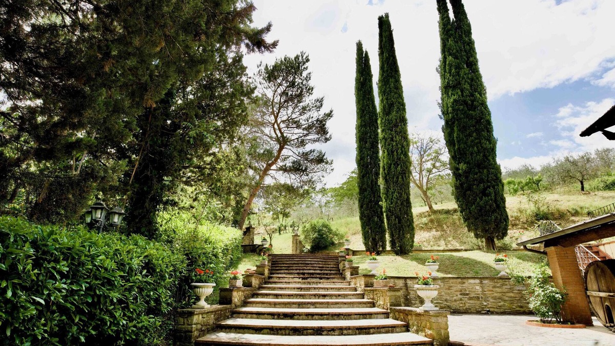 Capolona Villa | Beautiful country house in the heart of Tuscany