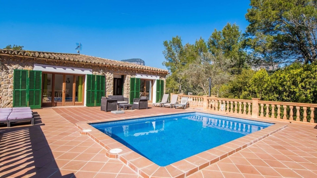 Alaro House | Beautiful country house with great mountain views