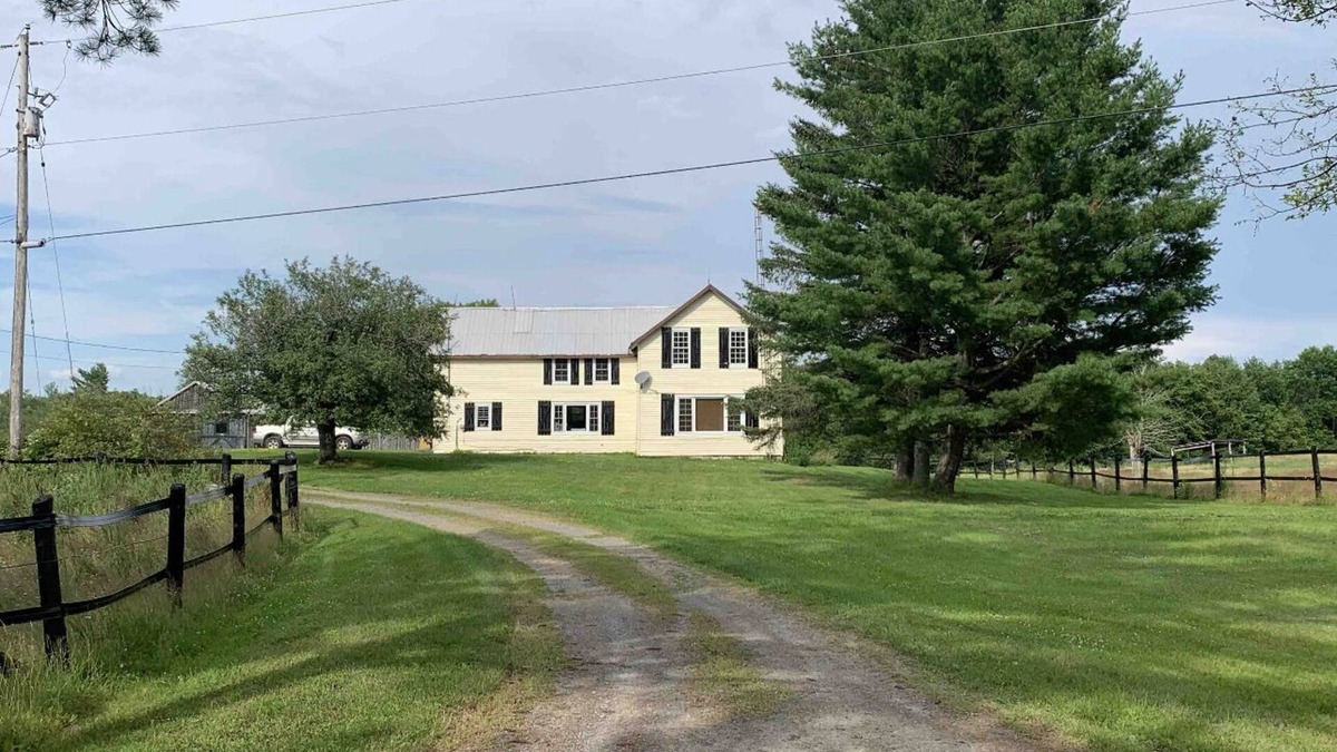Stone Mills House | Beautiful Countryside Retreat