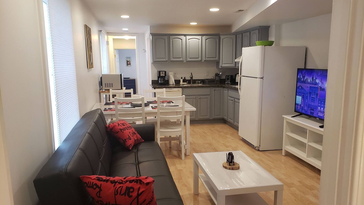 Parkside House | Beautiful, cozy and well furnished